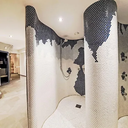 Apartament Zweizimmer By Interhome